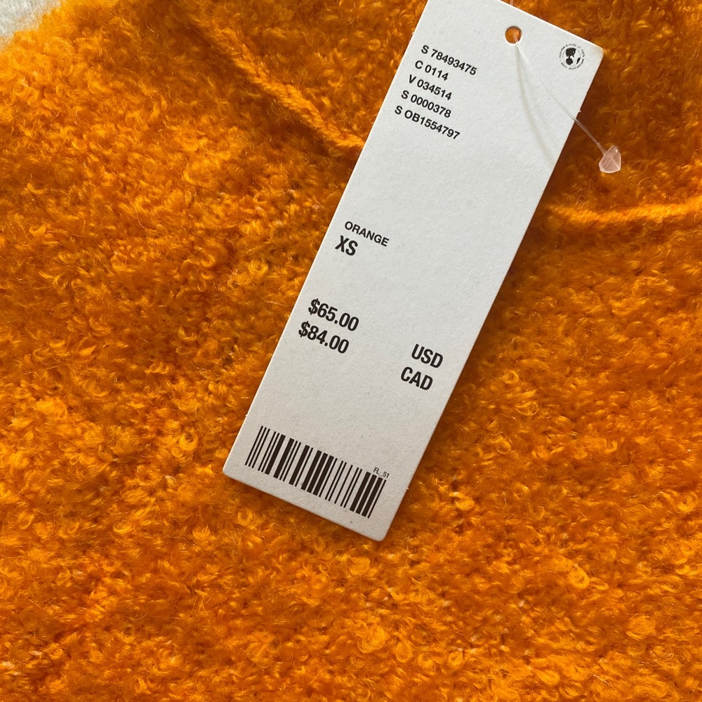 Urban Outfitters Orange Knit Cropped Longsleeve Sweater - Picture 2 of 4